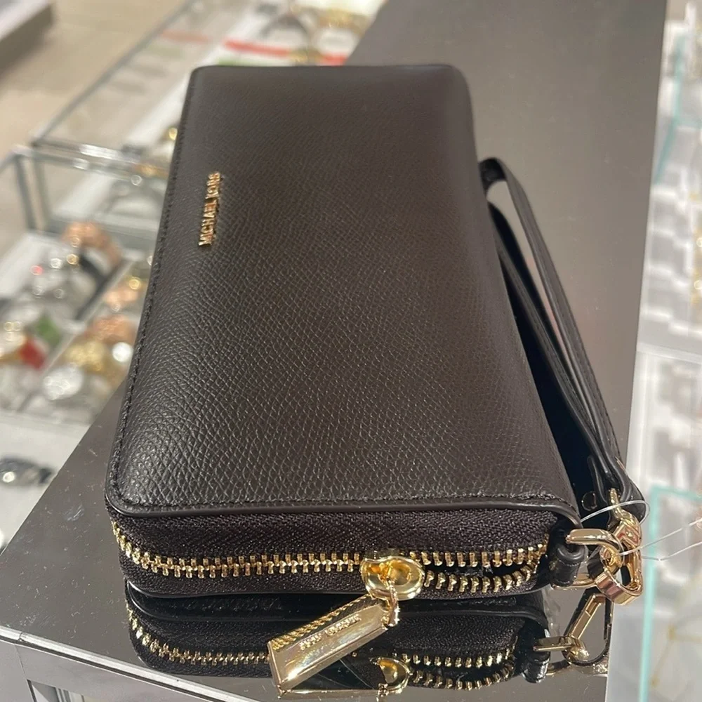 Michael Kors JST Lg Leather Continental Wallet Wristlet Phone Holder Chocolate
